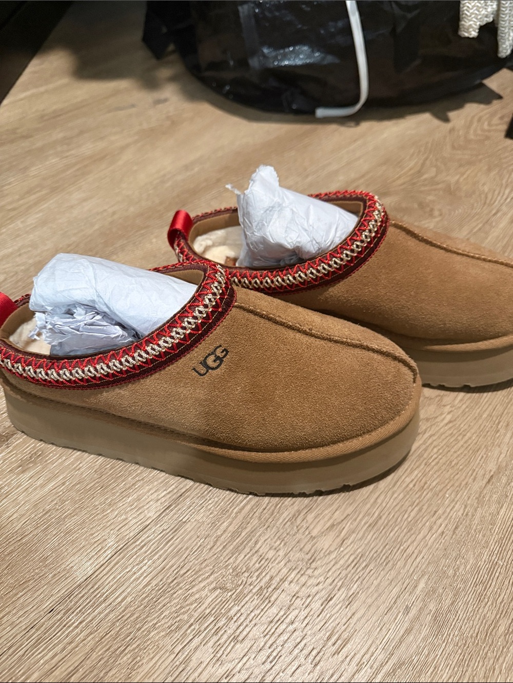 UGG TAZZ ll